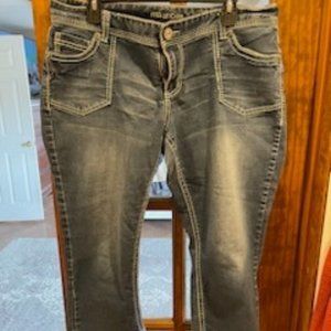 Maurices Jean Capris, Size 18.